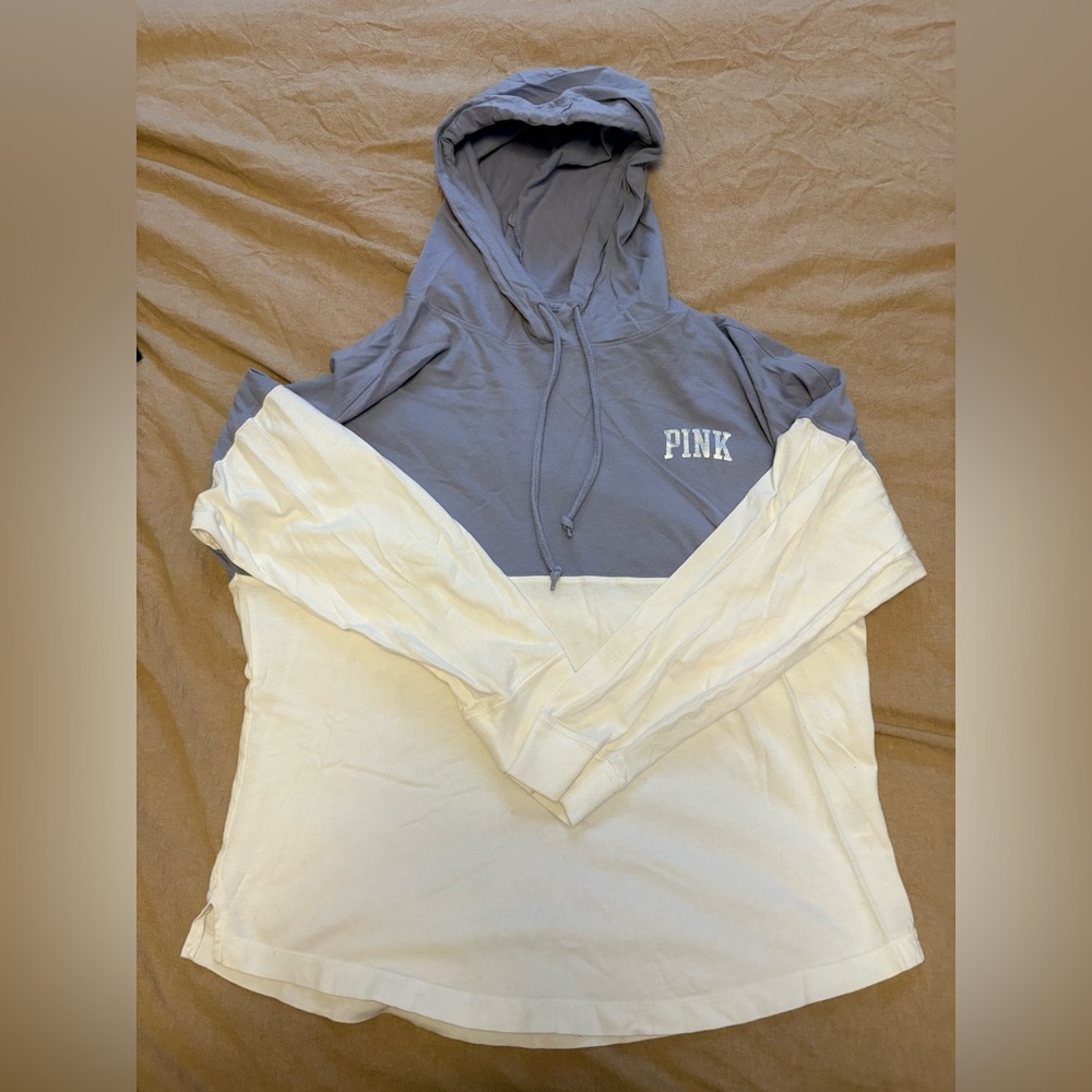VS PINK tee/hoodie